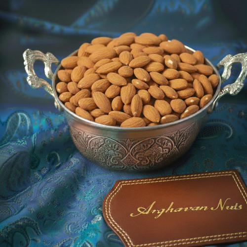 مغز بادام درختی دستچین لوکس